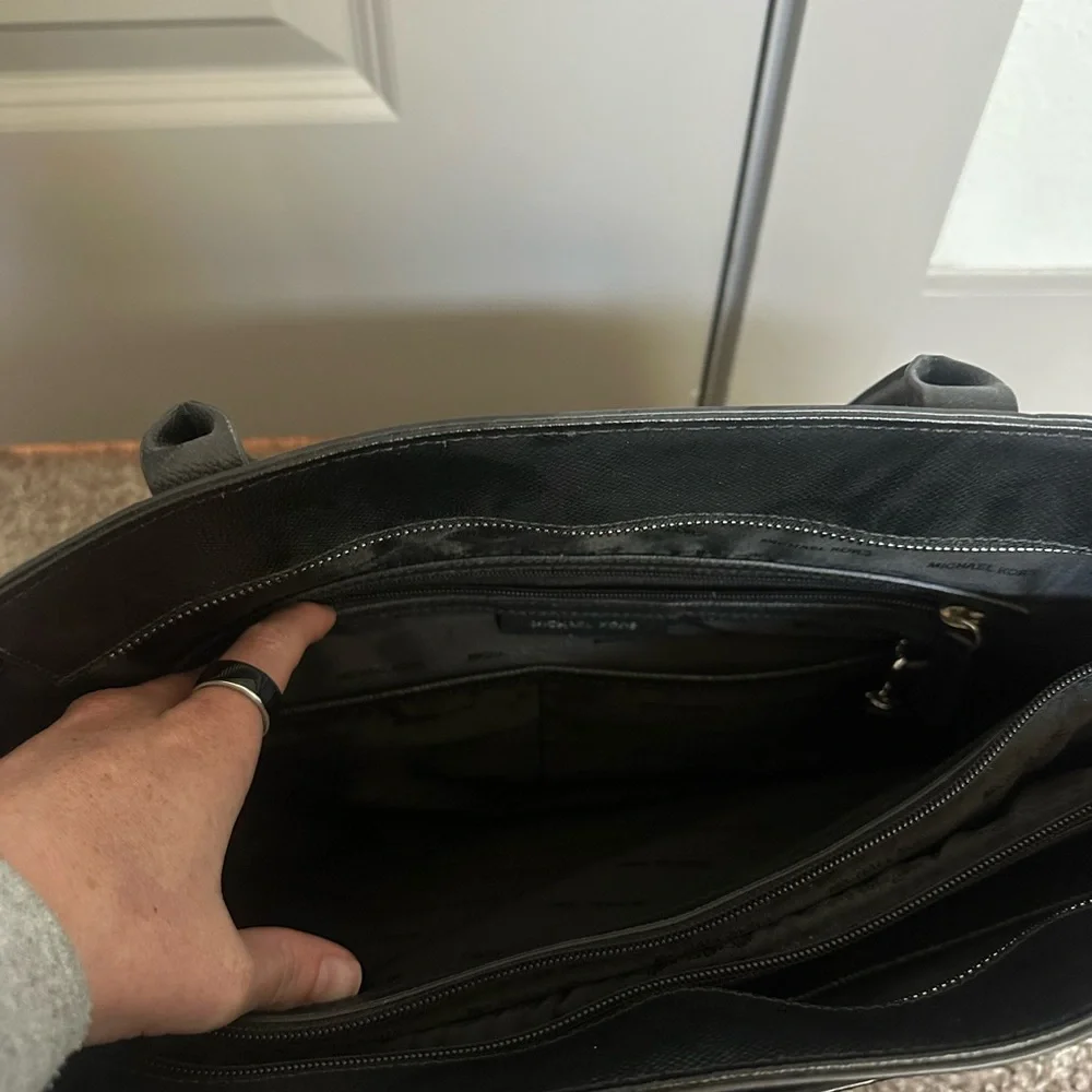Michael Kors Classic Black Tote - Picture 7 of 10